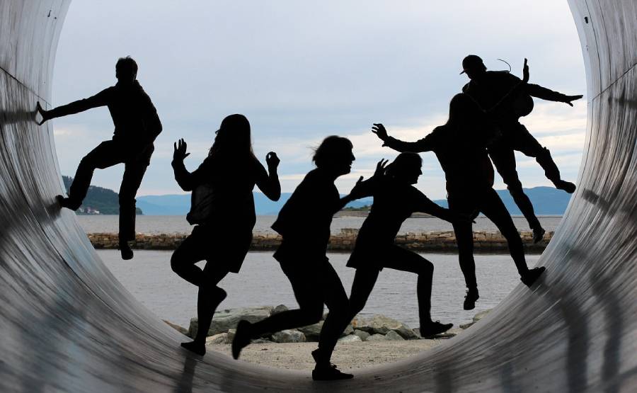Custom Corporate Offsite Fun: Designing the Perfect Team Retreat